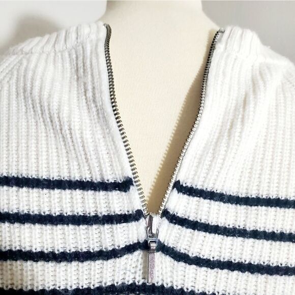 GAP Neutrals Striped Sweater Top Size Small - Picture 10 of 12